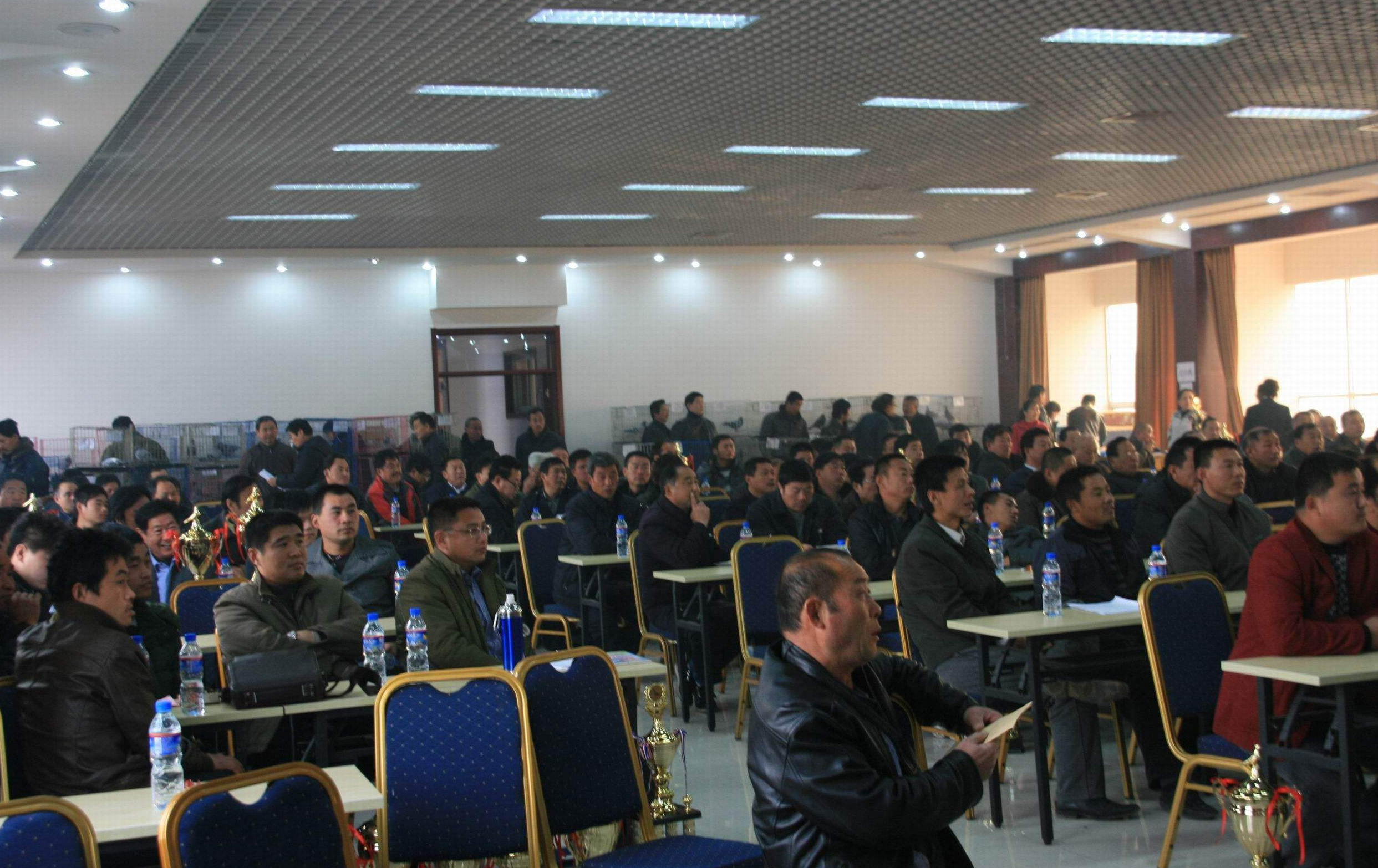 ���u(m��i)��(hu��)�F(xi��n)��(ch��ng)��(j��ng)�r(ji��)��(ch��ng)��